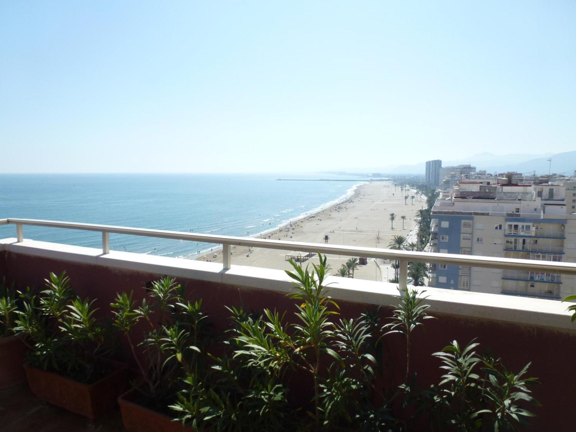 Espectacular Terraza Y Vistas En 1A Linea De Playa Apartment Cullera Luaran gambar